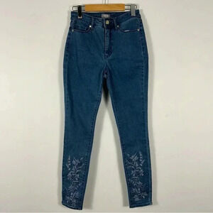 Martha Stewart Embroidered Embellished Medium Wash Blue  Skinny Jeans Size 0